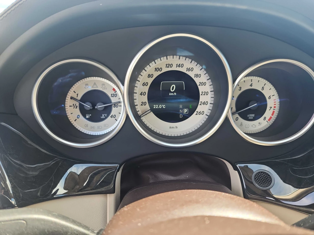 Mercedes-Benz CLS 550 * CARFAX * АВТО КРЕДИТ * ЦЕНА ДО БГ! - изображение 9
