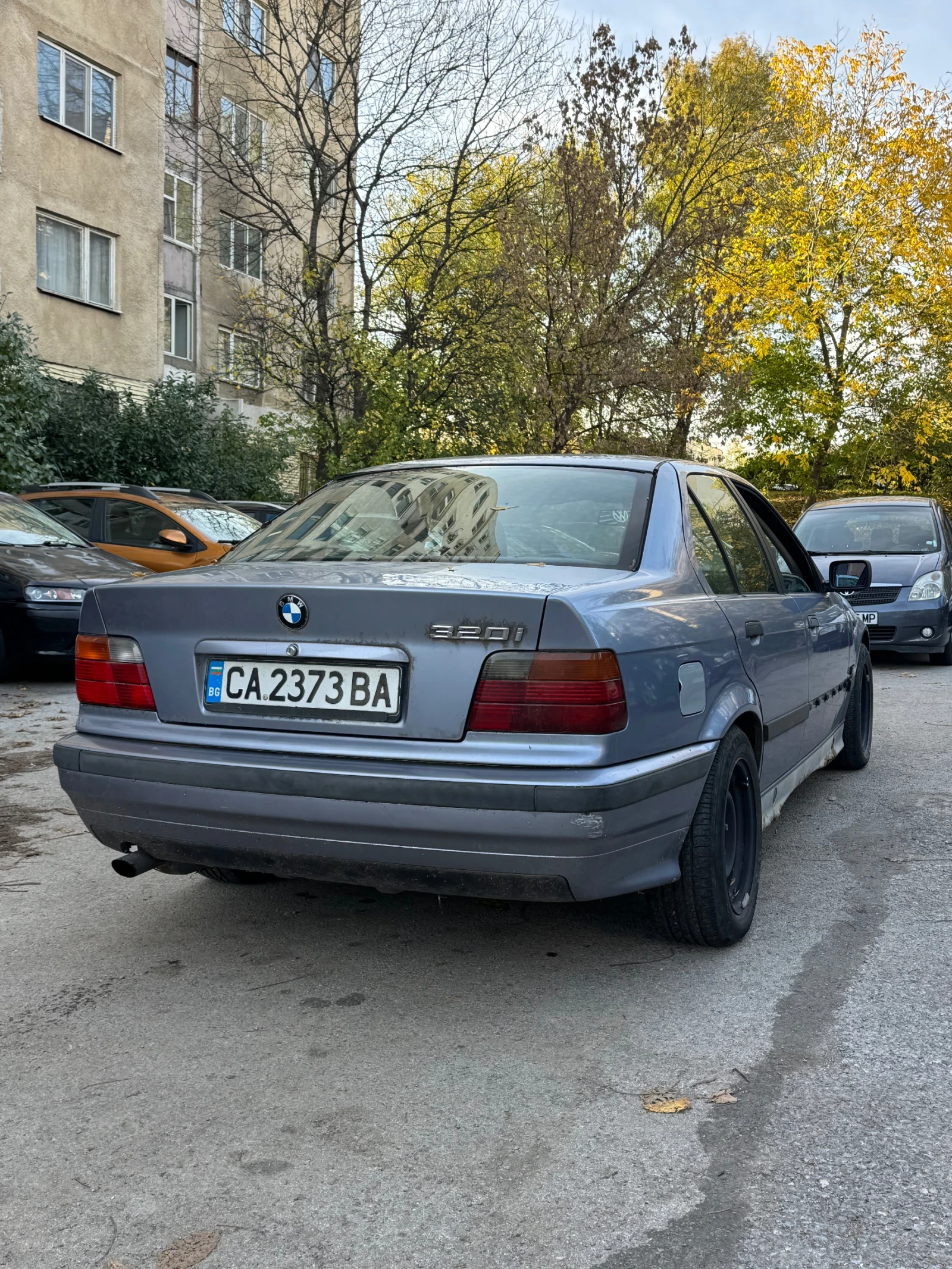 BMW 320  - изображение 6