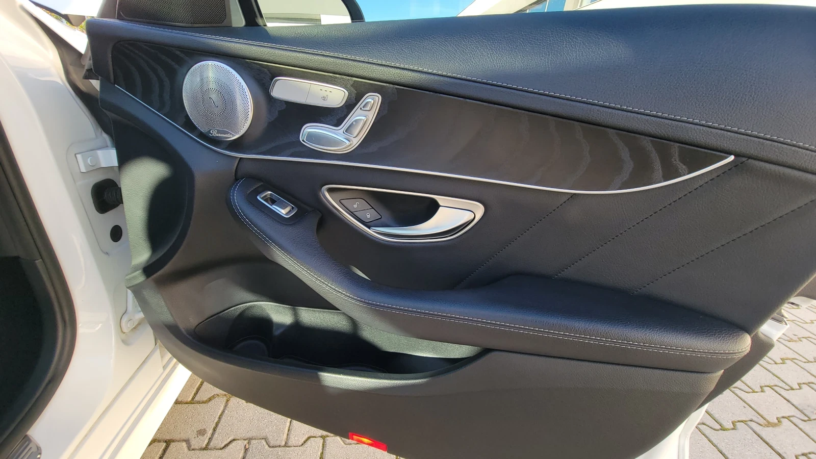 Mercedes-Benz C 300 4matic amg sportline - изображение 6