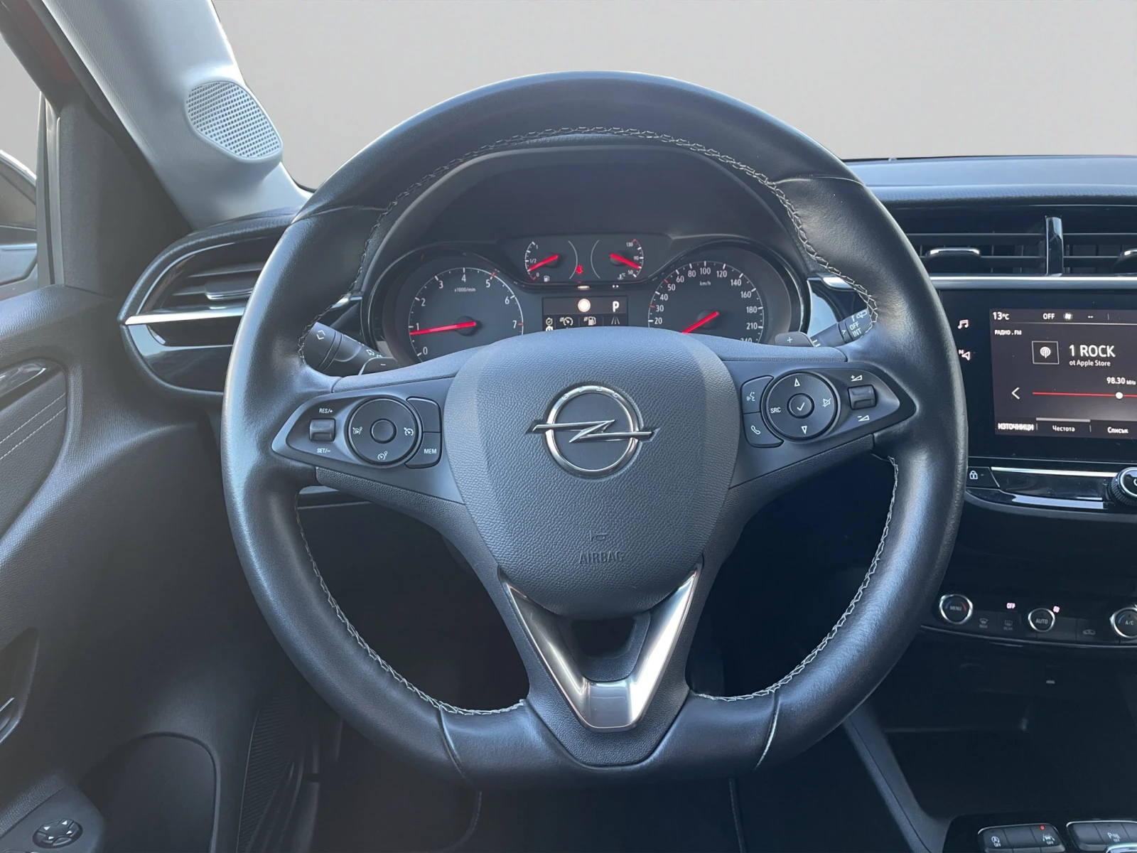 Opel Corsa Elegance 1.2 100 hp EAT8 - изображение 10