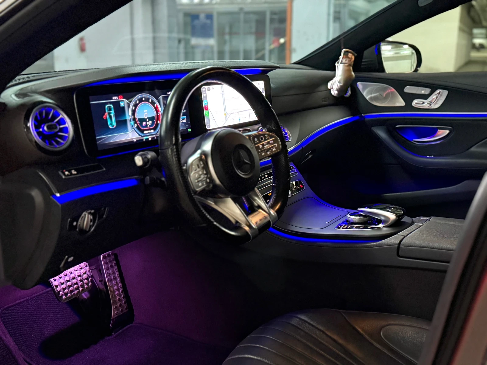 Mercedes-Benz CLS  - изображение 7