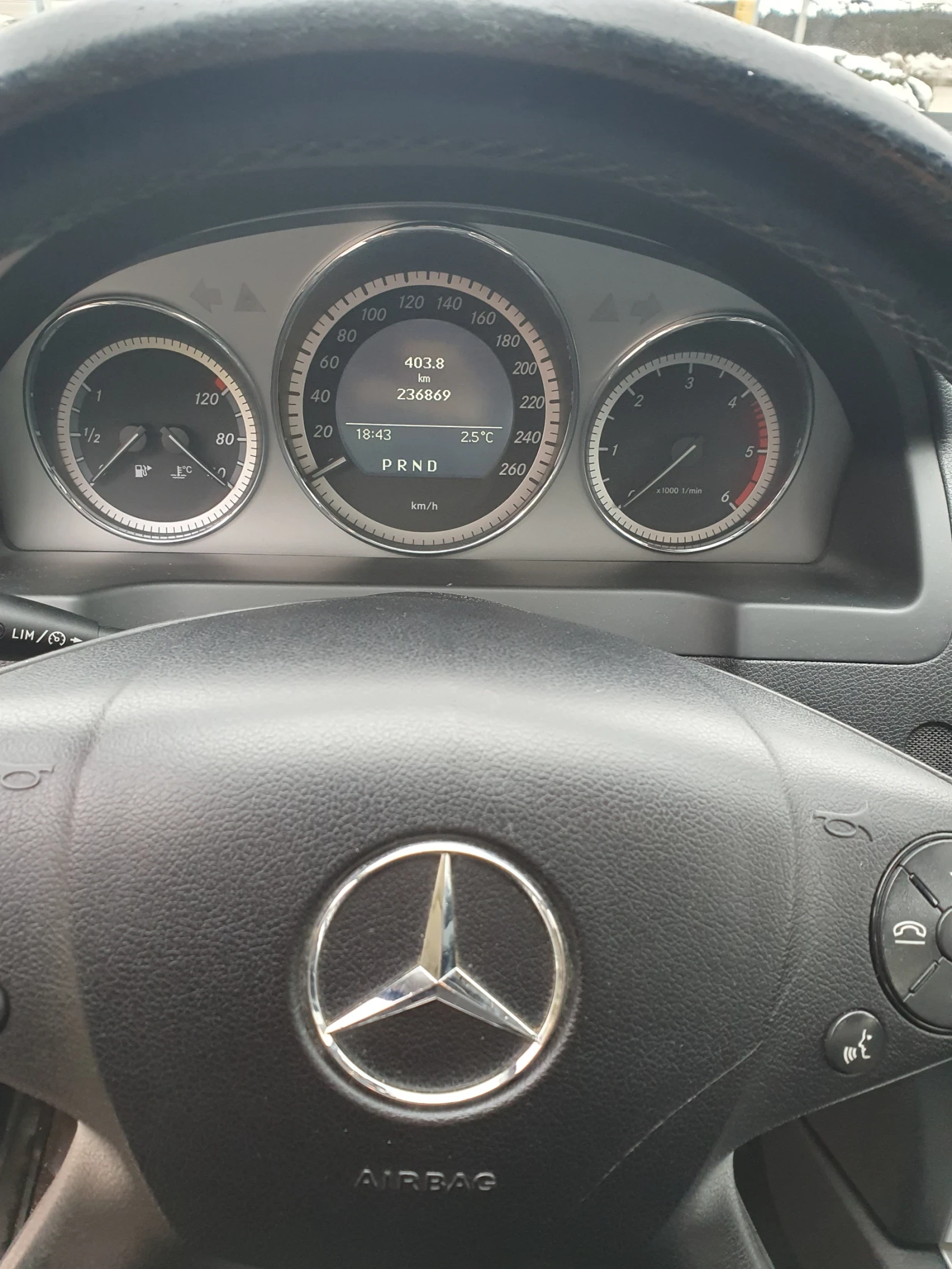 Mercedes-Benz C 220, снимка 13 - Автомобили и джипове - 53740953