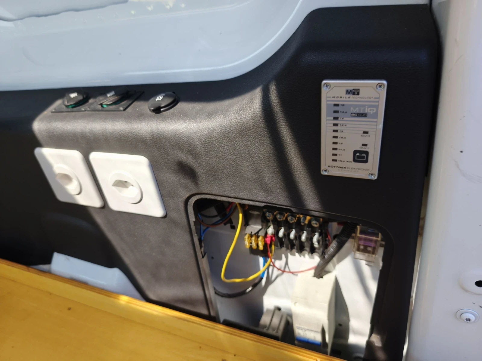 Ford Connect 116 �.� tdci ����5 | Mobile.bg � ����������� 14