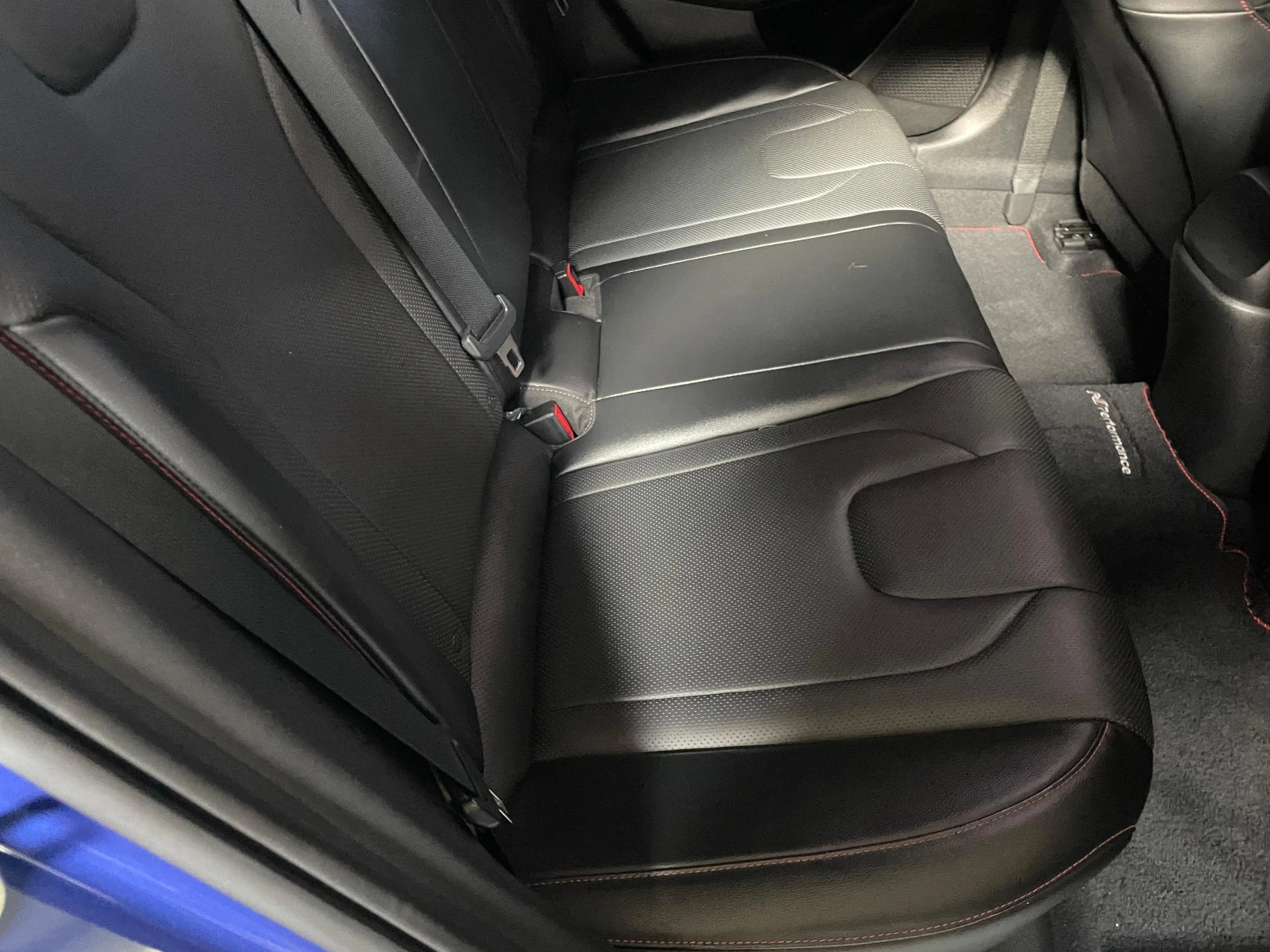 Hyundai Elantra 1.6 Turbo ! N Line ! Sports !, снимка 12 - Автомобили и джипове - 54145519