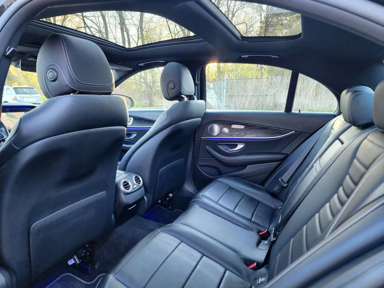 Mercedes-Benz E 450 AMG Line * Фиксирана цена до БГ * Без инциденти * , снимка 6 - Автомобили и джипове - 54596225