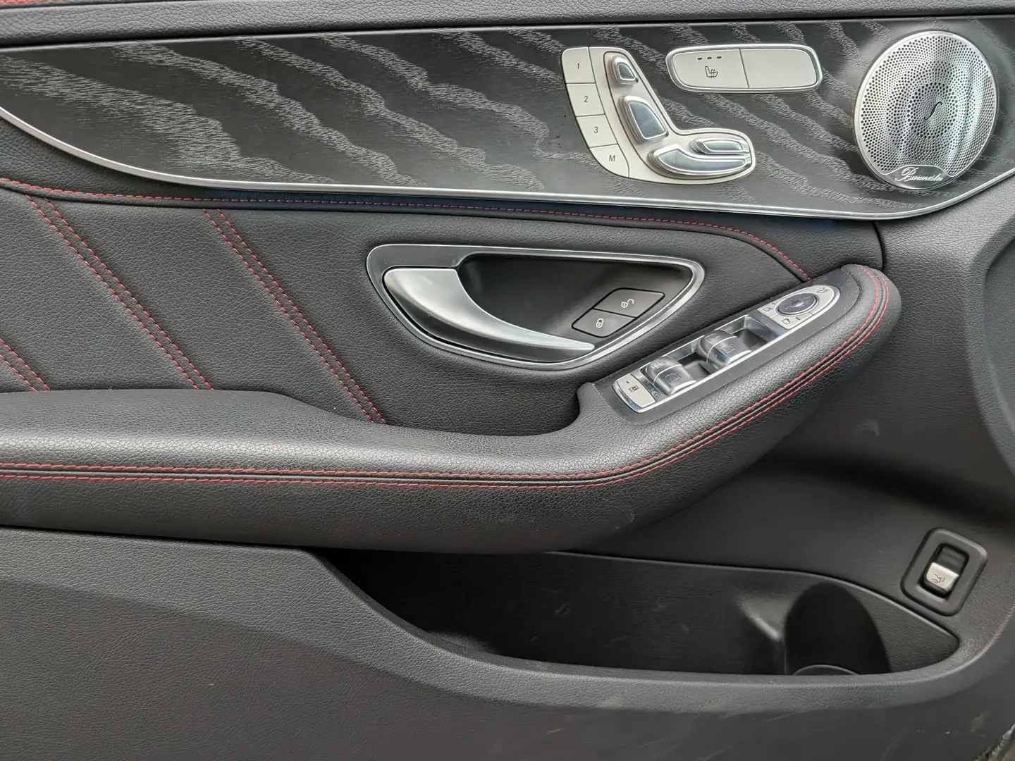 Mercedes-Benz C 43 AMG ЦЕНА ДО БЪЛГАРИЯ РЕГИСТРАЦИЯ & АВТОКРЕДИТ, снимка 12 - Автомобили и джипове - 55300111