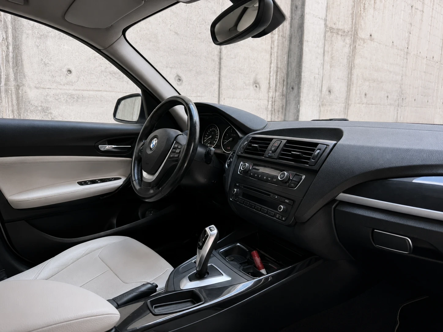 BMW 116 D /Facelift Sport/Comfort/ECO PRO Климатроник, снимка 9 - Автомобили и джипове - 55577295