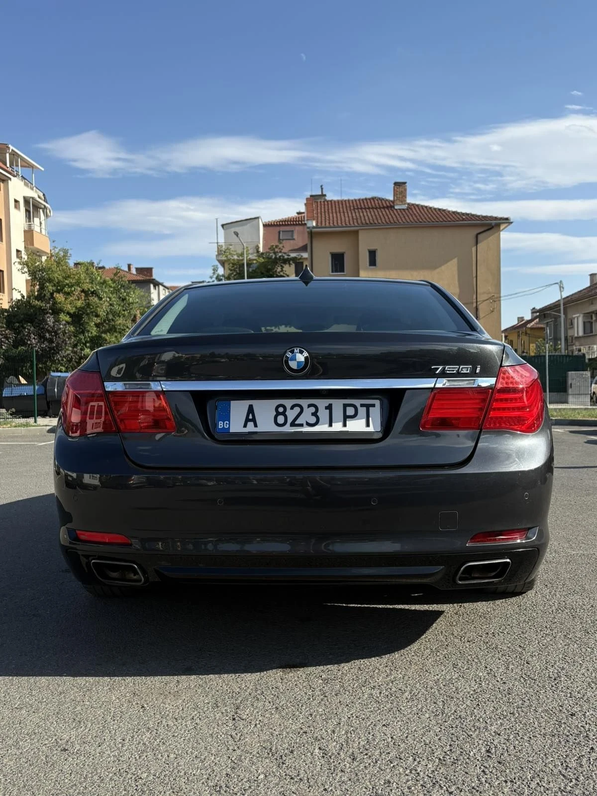 BMW 750, снимка 5 - Автомобили и джипове - 55792129