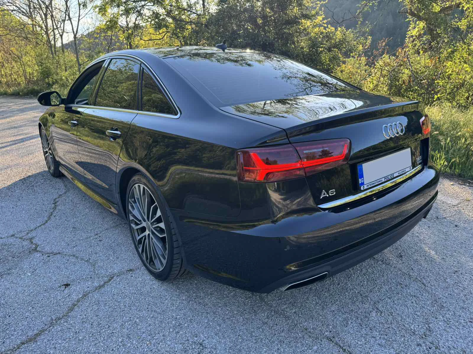 Audi A6, снимка 4 - Автомобили и джипове - 55929237