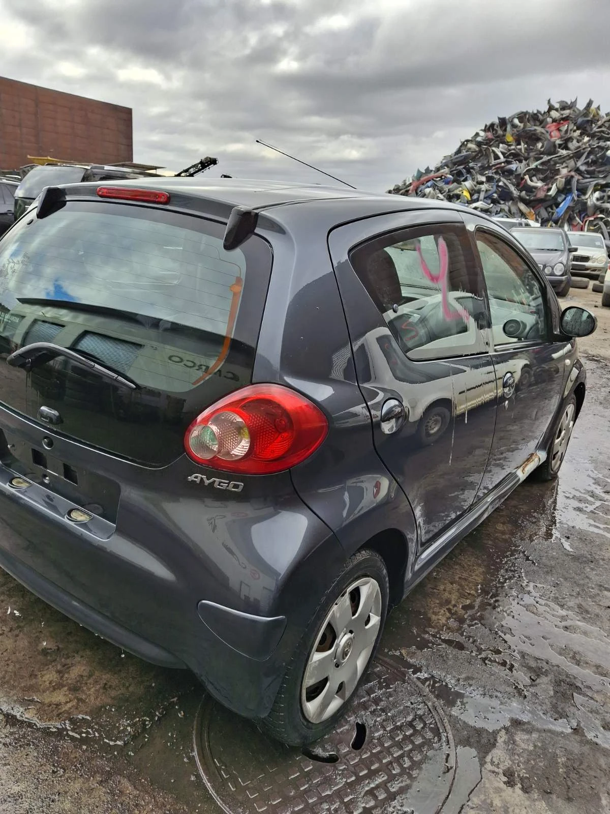 Toyota Aygo, снимка 4 - Автомобили и джипове - 56692033