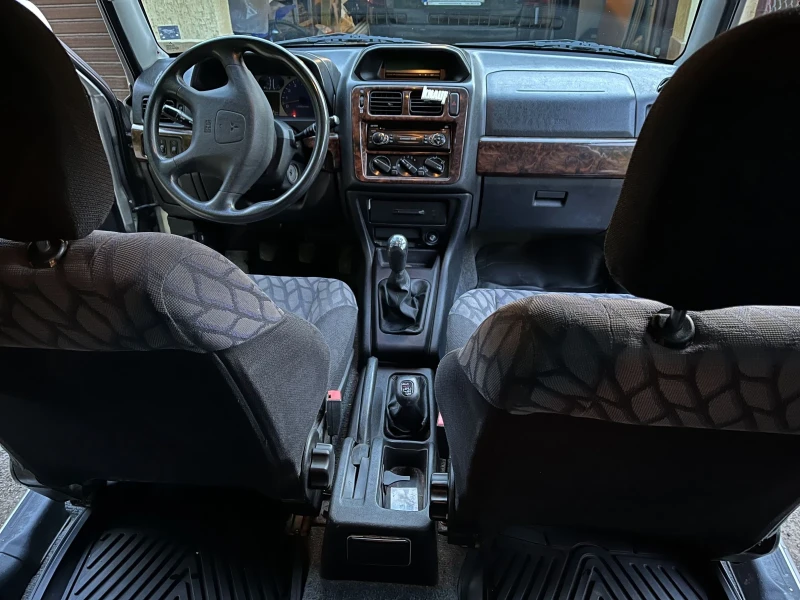 Mitsubishi Pajero pinin 1.8GDI, снимка 10 - Автомобили и джипове - 47457136