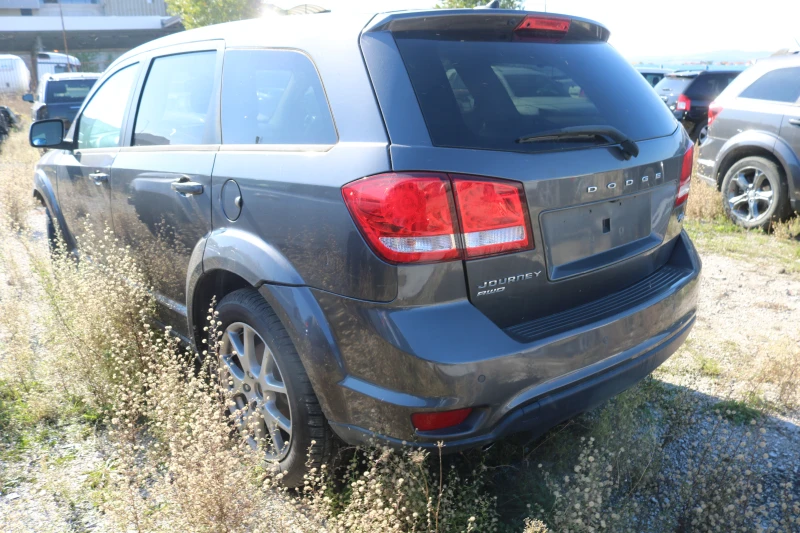 Dodge Journey 3.6 V6 4x4, снимка 7 - Автомобили и джипове - 48200931