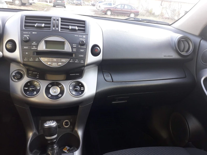 Toyota Rav4, снимка 5 - Автомобили и джипове - 48967107