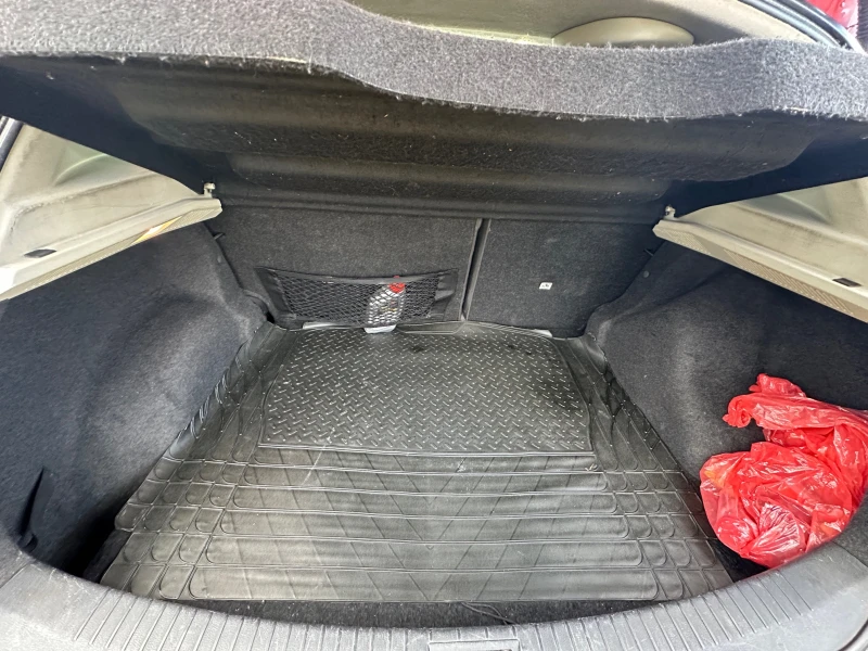 Nissan Qashqai, снимка 14 - Автомобили и джипове - 52956570