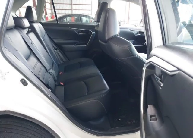 Toyota Rav4 XLE PREMIUM - изображение 10