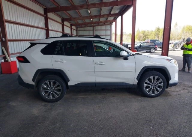 Toyota Rav4 XLE PREMIUM - изображение 6