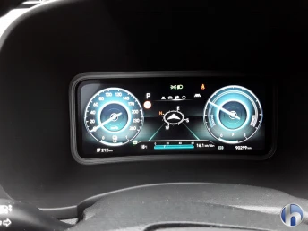 Hyundai Kona, снимка 6 - Автомобили и джипове - 54213935