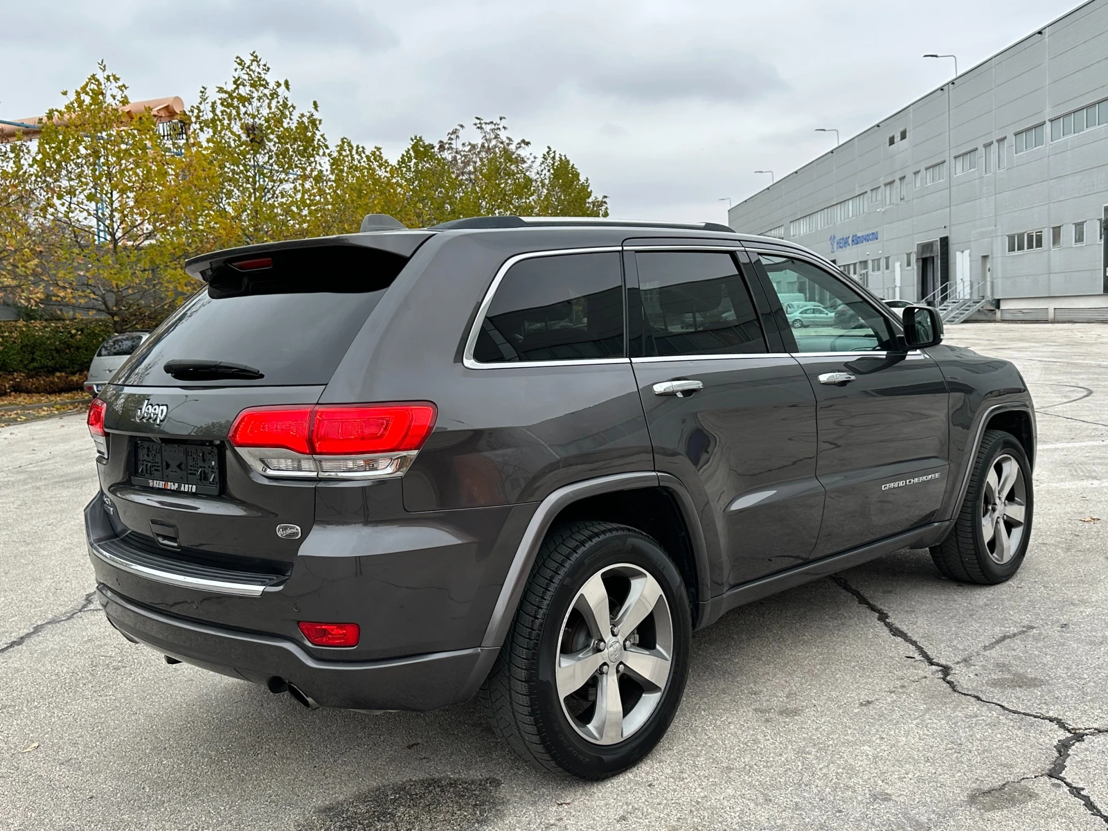 Jeep Grand cherokee 3.0CRDI Overland Всички Екстри!!! - изображение 4