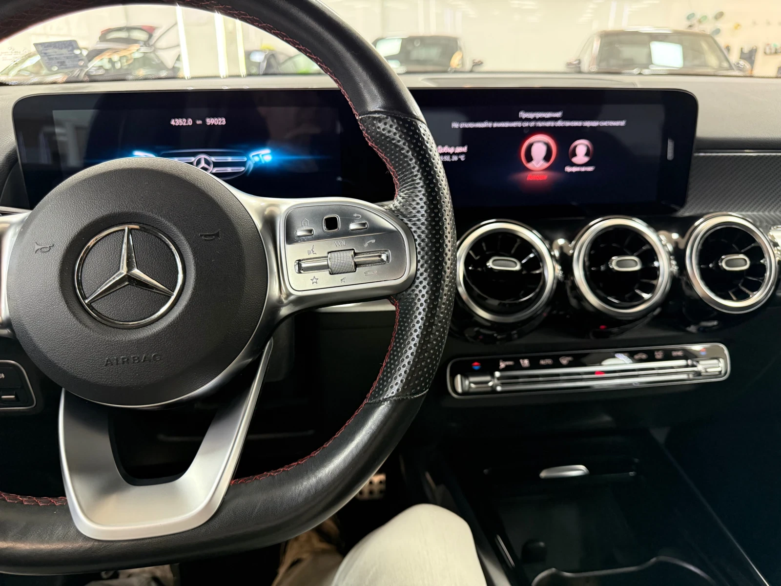 Mercedes-Benz GLB * 200d* AMG* 6+ 1 | Mobile.bg   13