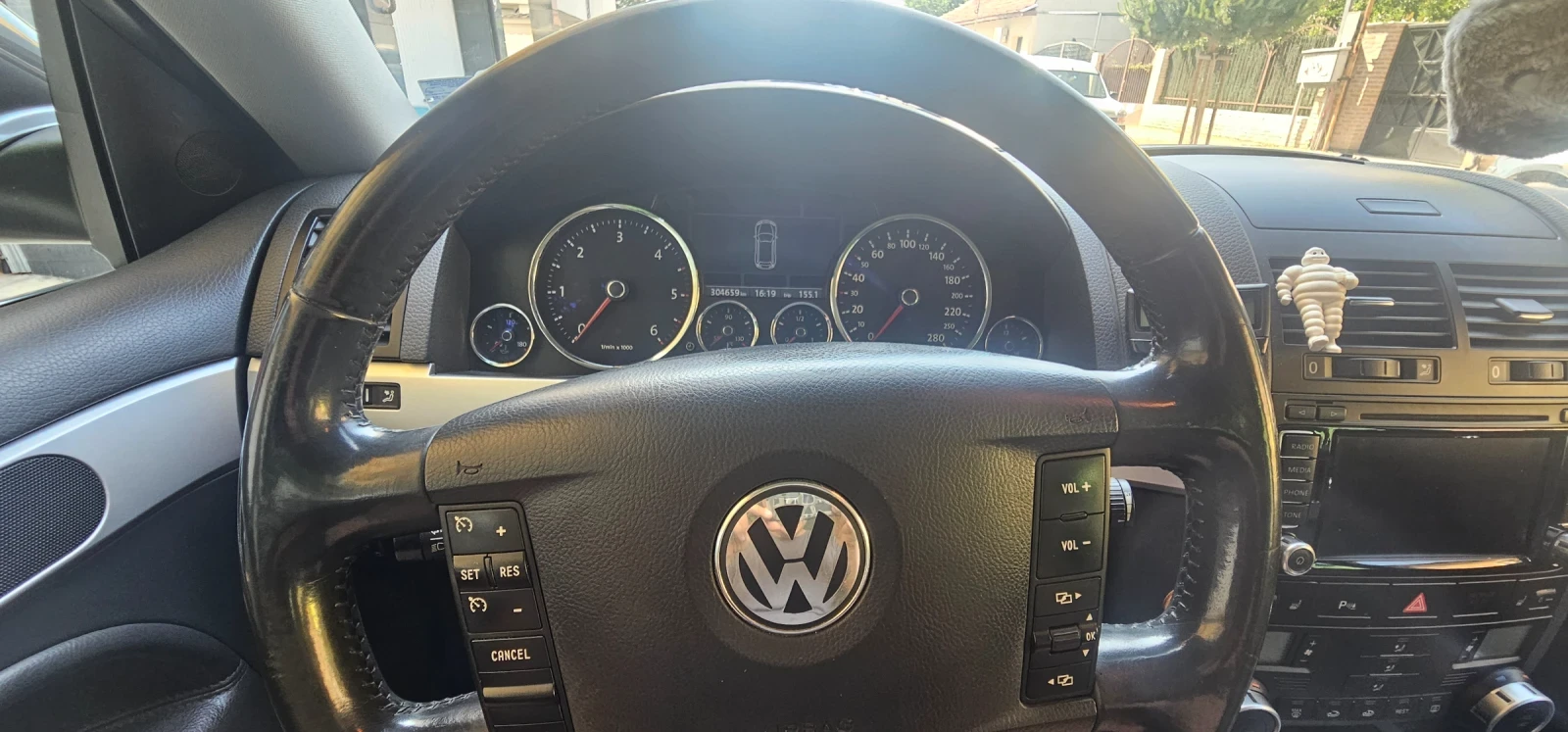VW Touareg  - изображение 9