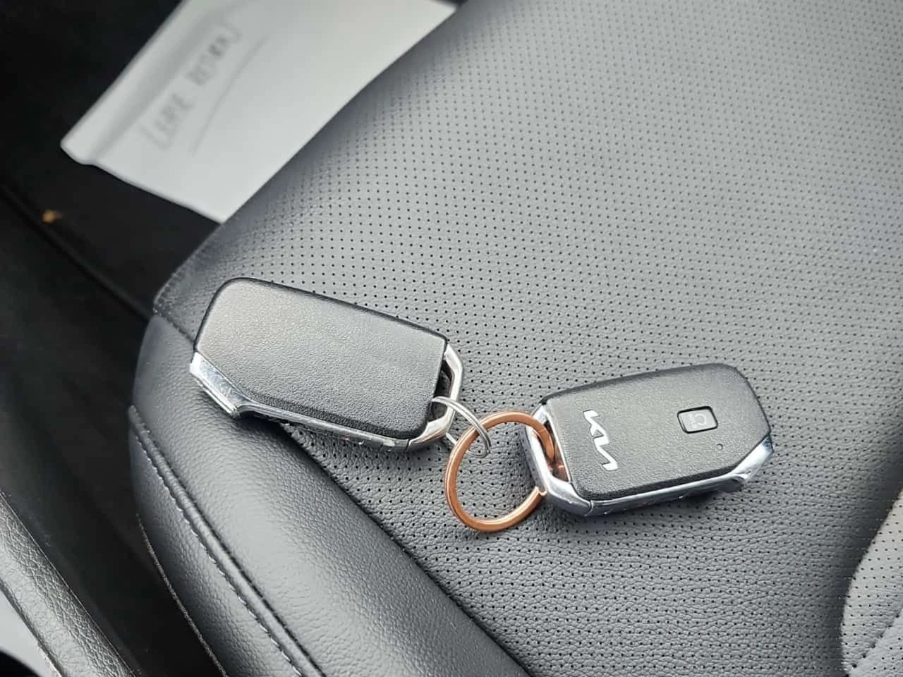 Kia Sportage EX PREMIUM| DISTRONIC| PANO| HEATED+ COOLED SEATS| - изображение 7