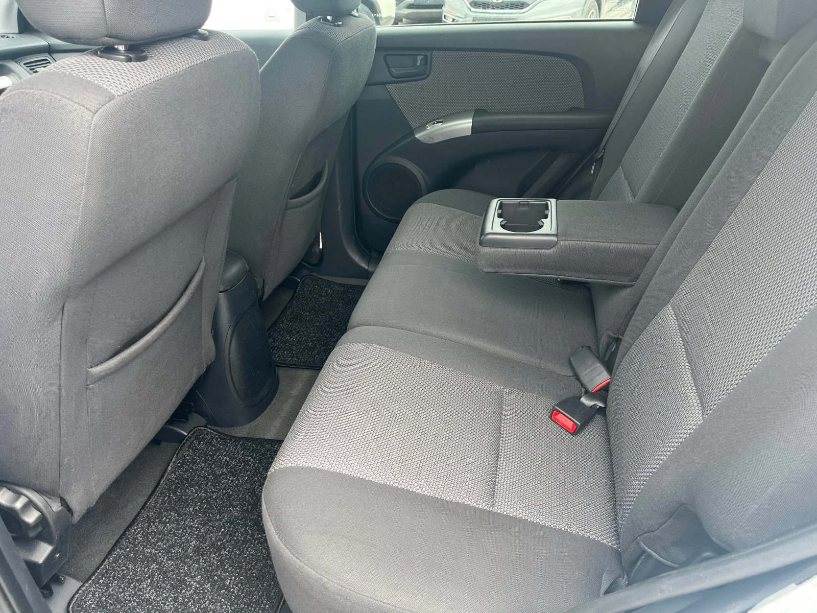 Kia Sportage 2.0i B.R.C инжекц, снимка 9 - Автомобили и джипове - 54483095