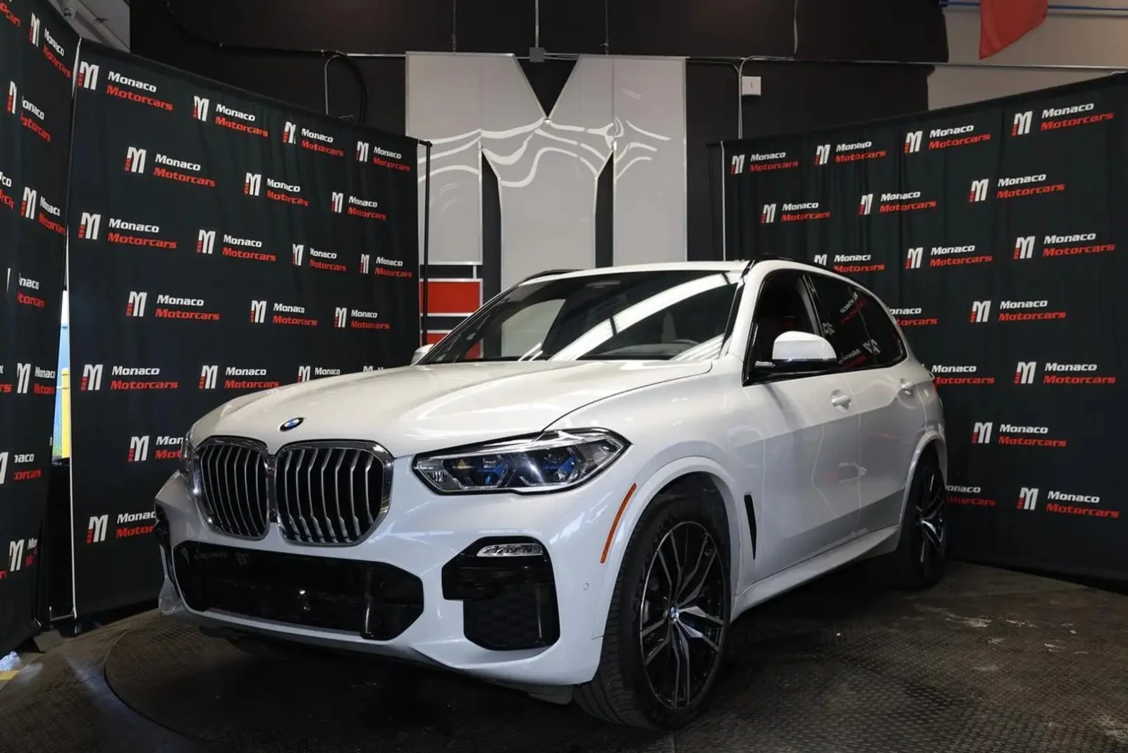 BMW X5 xDrive50i Executive Package ЦЕНА ДО БГ АВТОКРЕДИТ