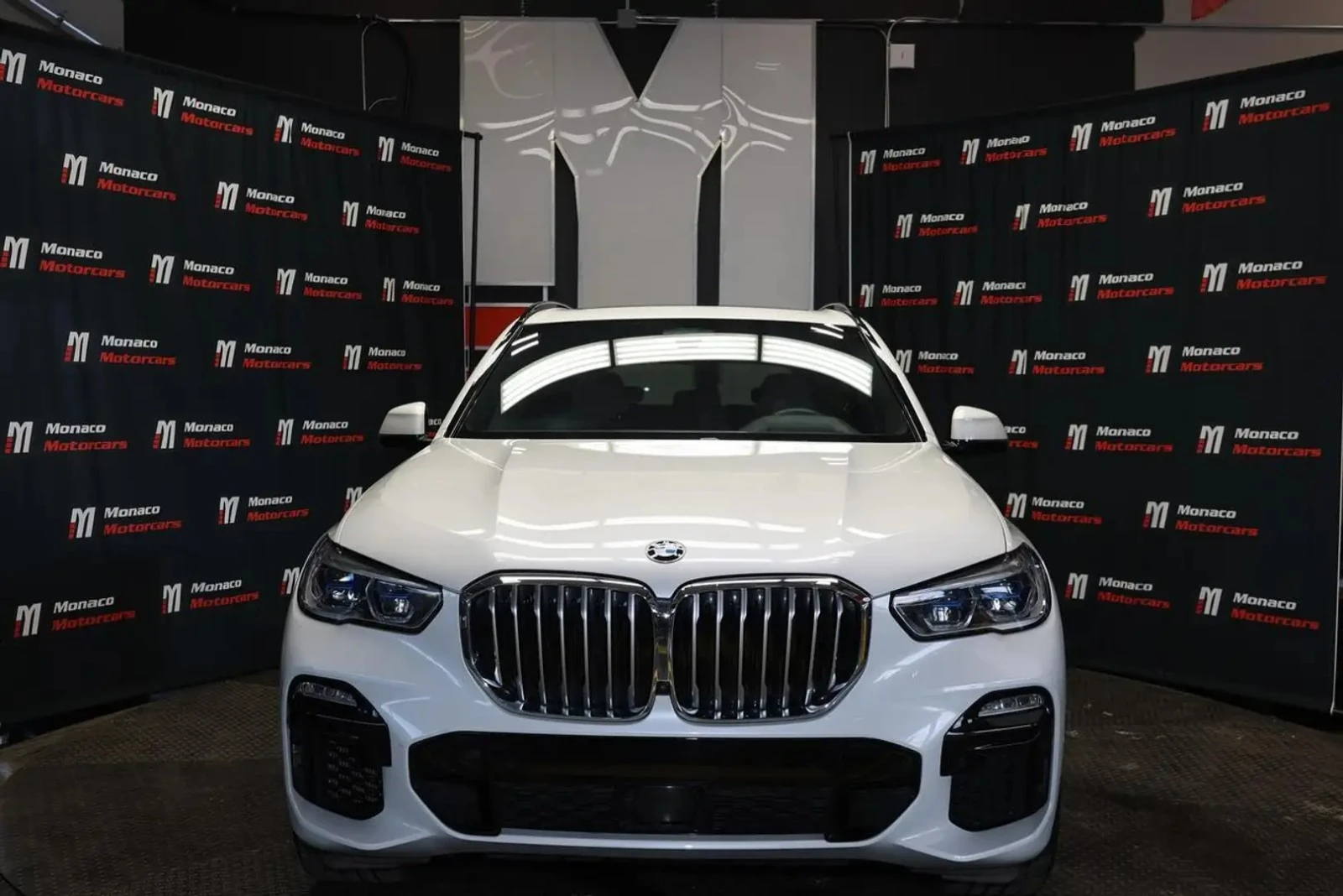 BMW X5 xDrive50i Executive Package ЦЕНА ДО БГ АВТОКРЕДИТ, снимка 3 - Автомобили и джипове - 55301205