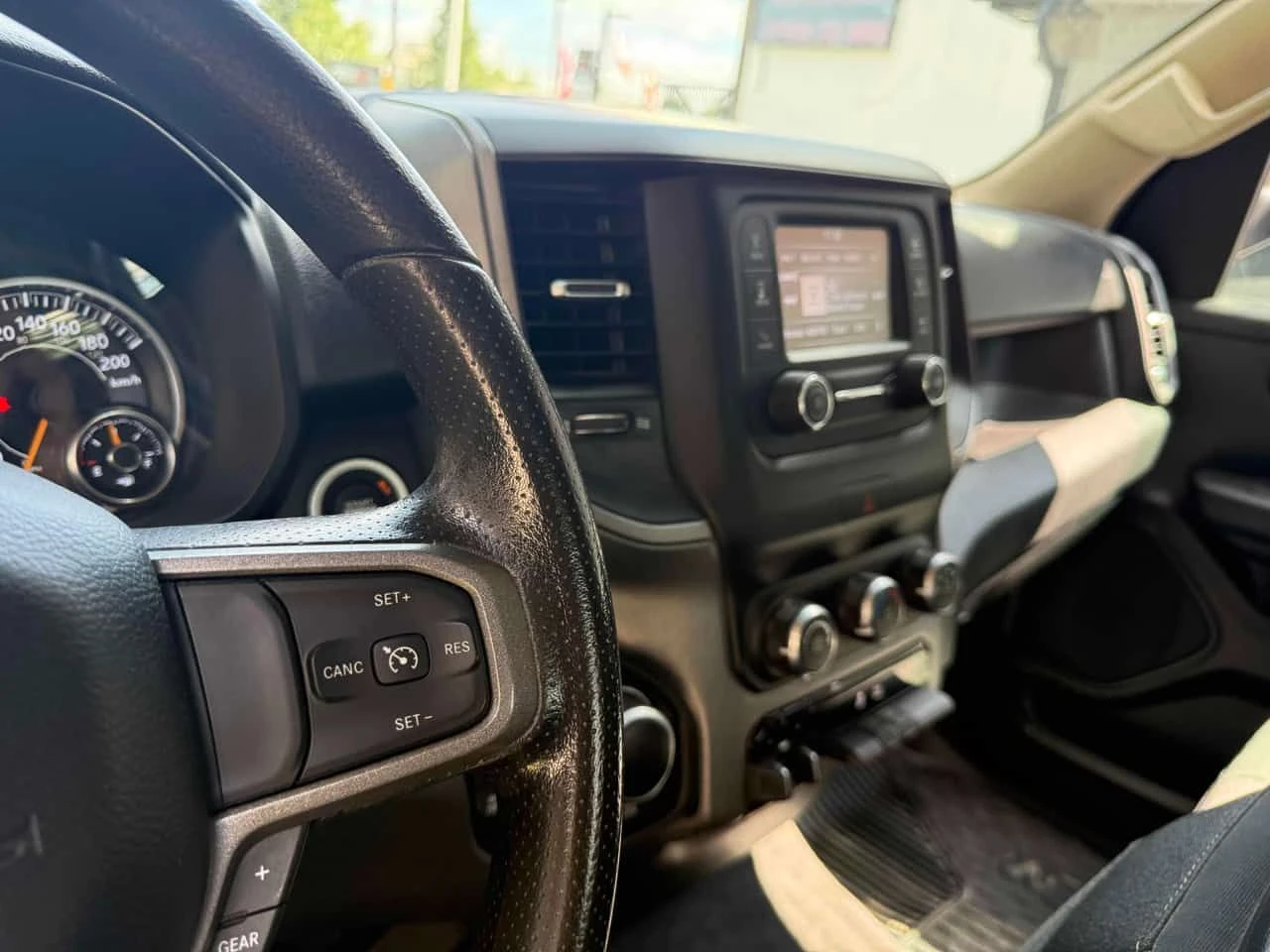 Dodge RAM 1500 * Tradesman * CARFAX * ЦЕНА ДО БГ, снимка 9 - Автомобили и джипове - 55711733