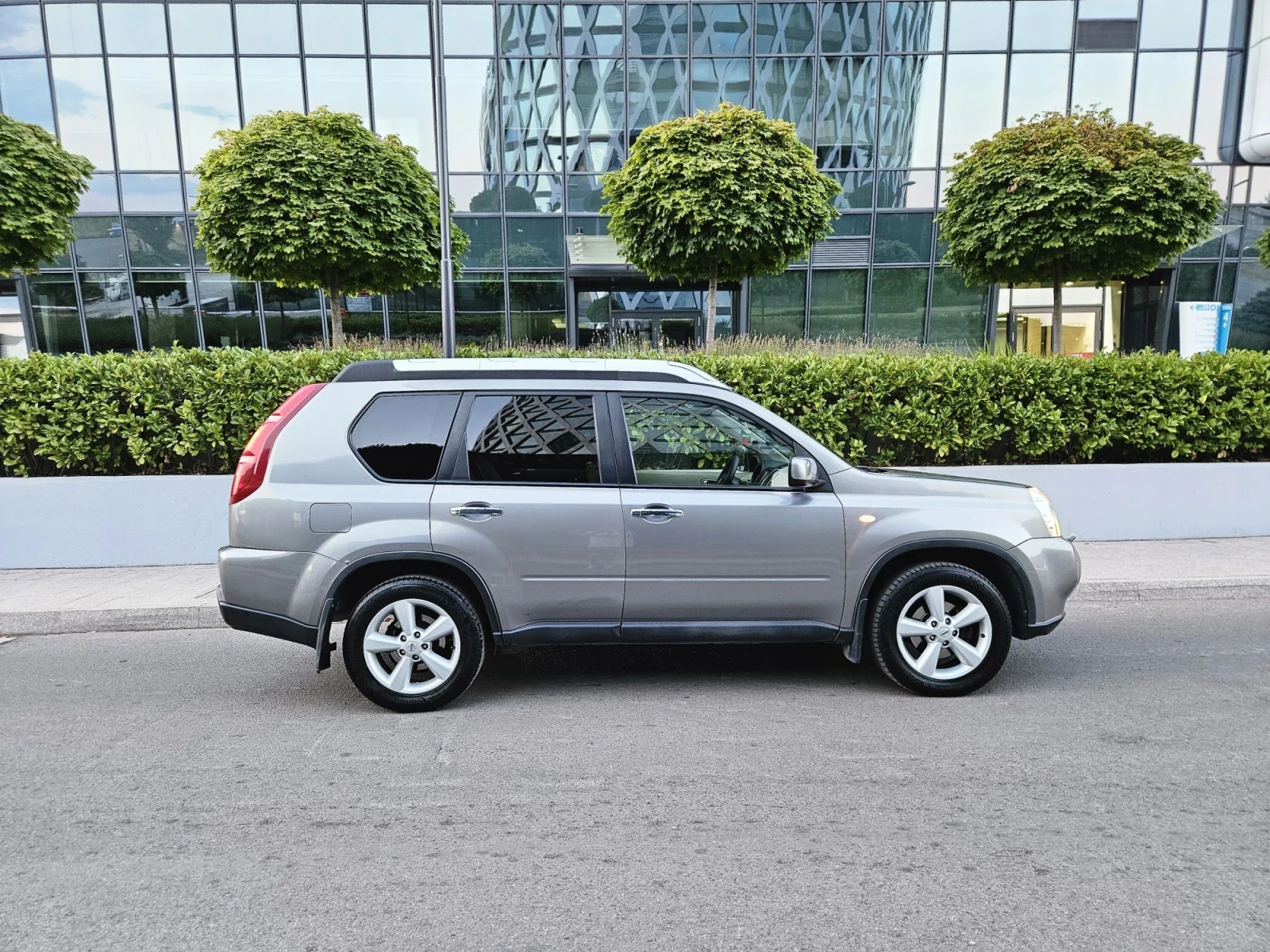 Nissan X-trail, снимка 4 - Автомобили и джипове - 56231306