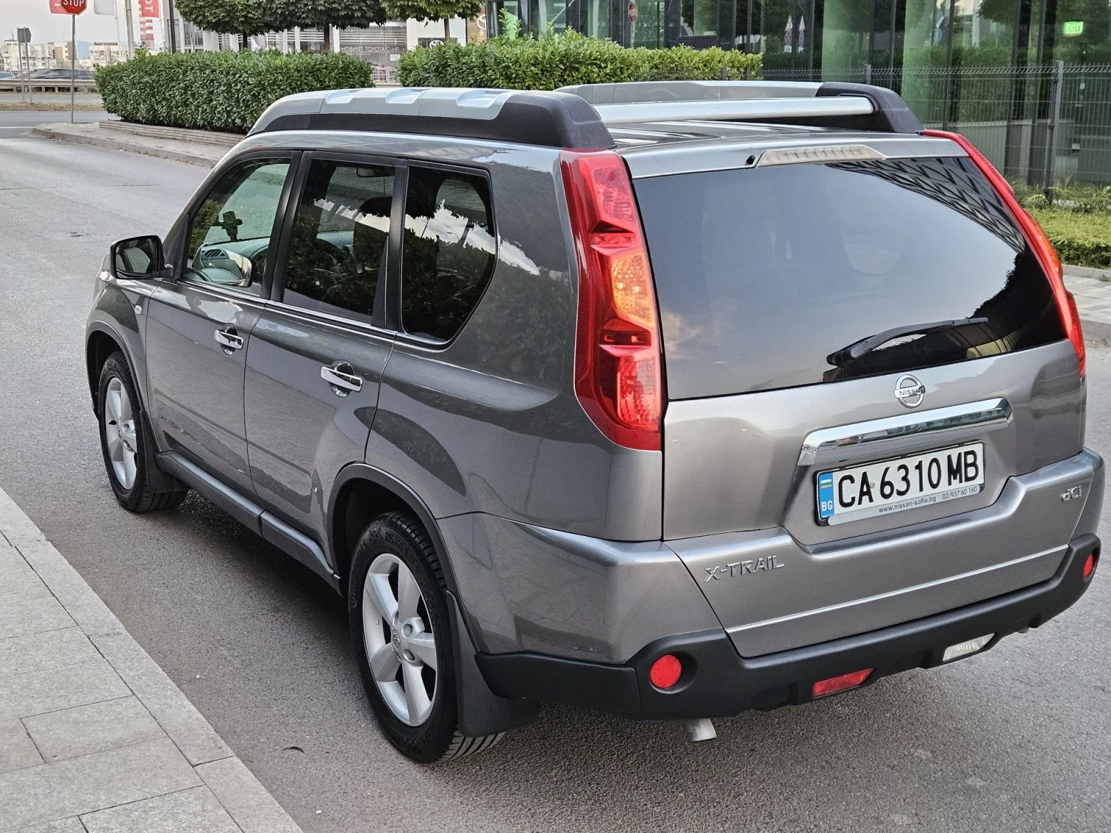 Nissan X-trail, снимка 2 - Автомобили и джипове - 56231306