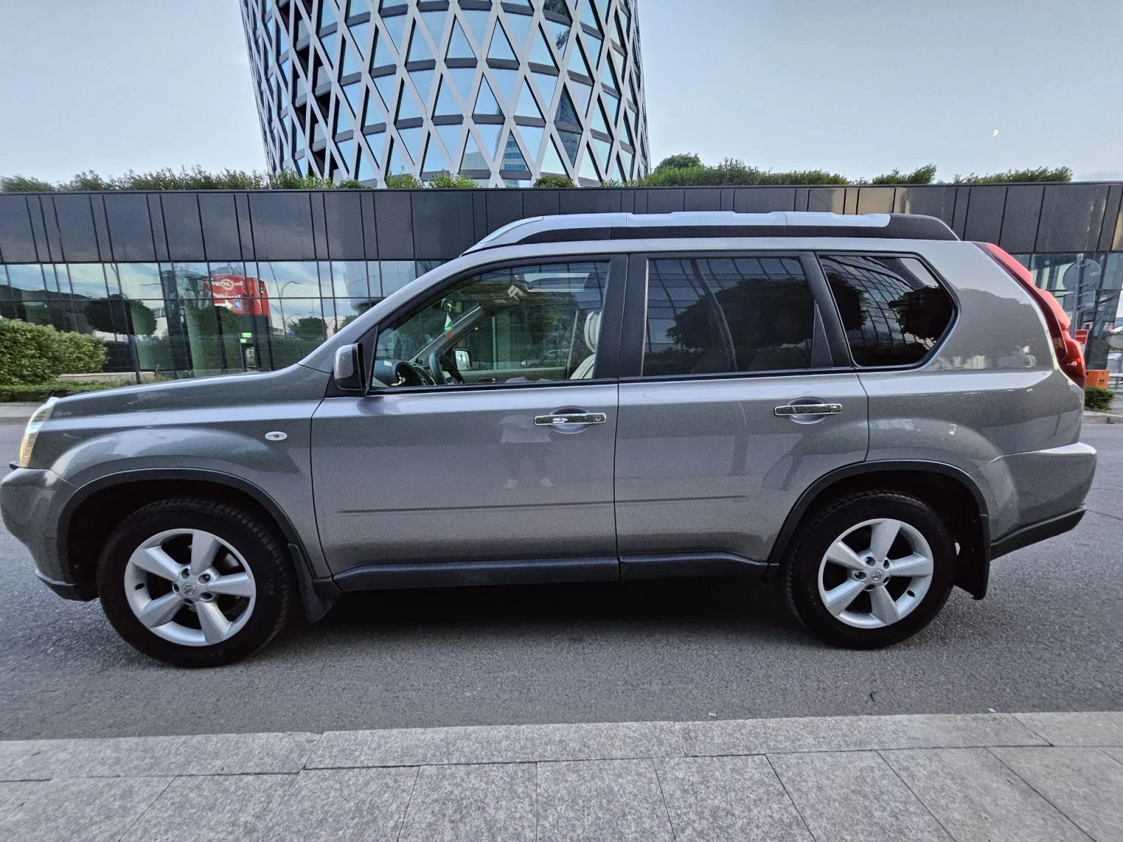 Nissan X-trail, снимка 6 - Автомобили и джипове - 56231306