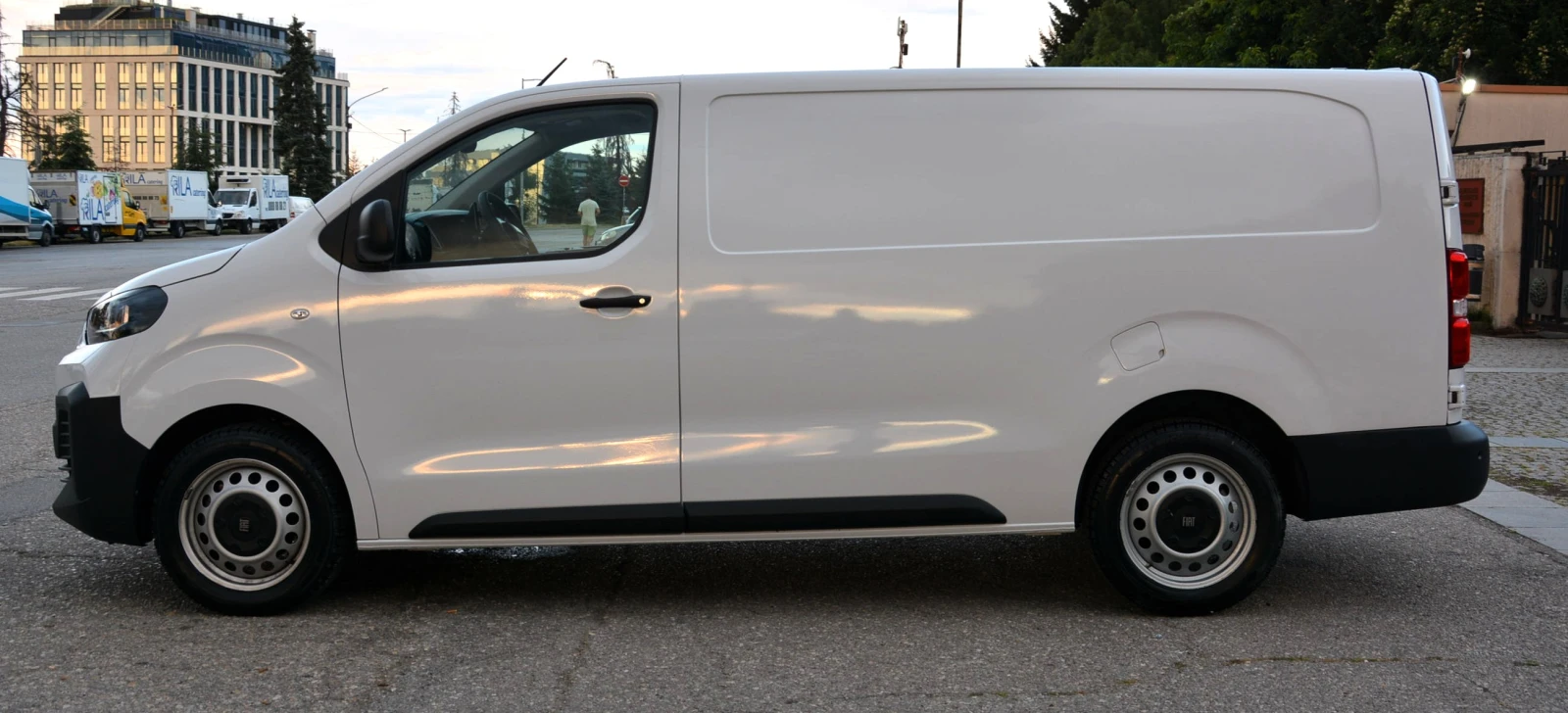 Fiat Scudo 2.0 HDI L3 10k km NAVI 360 CAMERA AUTOPILOT 2+ 1, снимка 2 - Бусове и автобуси - 55021646