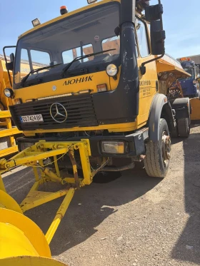 ������ Mercedes-Benz 1822