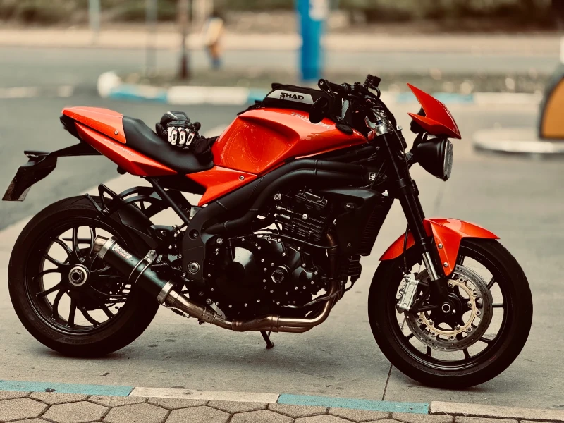 Triumph Speed Triple 1050