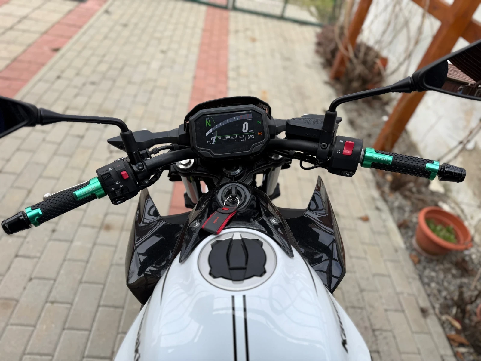 Kawasaki Z 650, снимка 6 - Мотоциклети и мототехника - 53939526