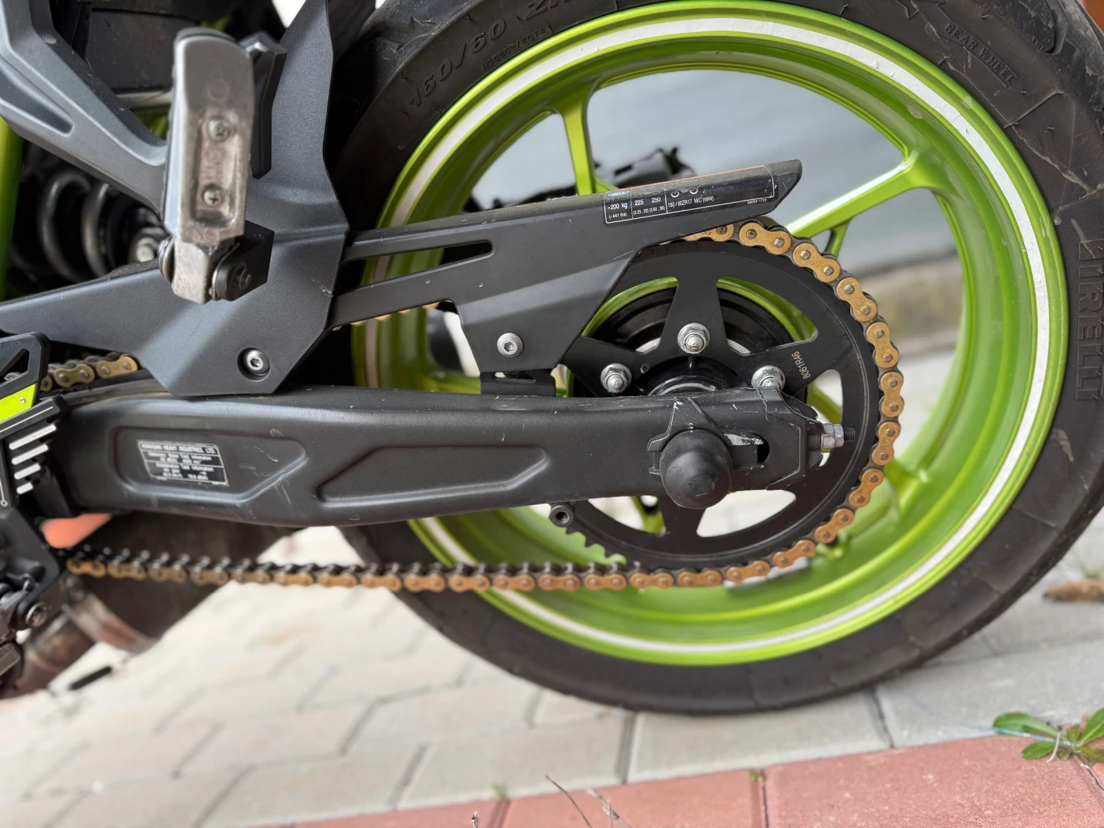 Kawasaki Z 650, снимка 5 - Мотоциклети и мототехника - 53939526