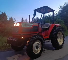 Трактор Hinomoto N249 с инвентар