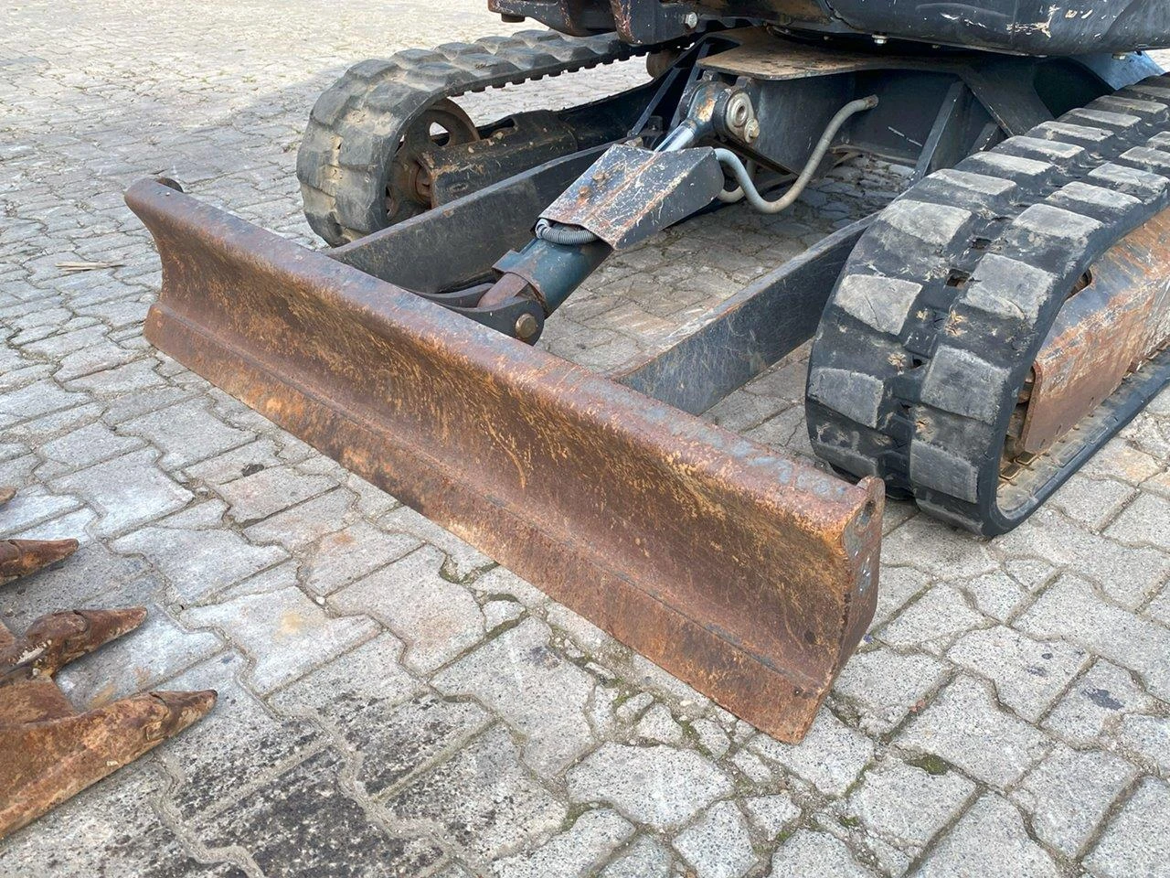 Багер Yanmar vio25 - изображение 3