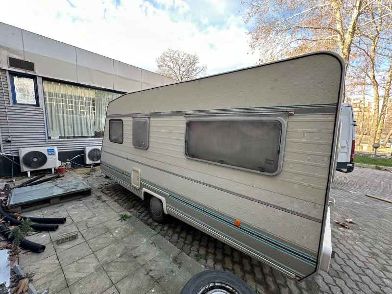 Каравана Caravelair Bamba 430 TN Luxe, снимка 4 - Каравани и кемпери - 48630466