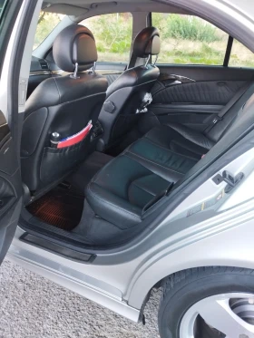 Mercedes-Benz E 320 CDI/ПЕРФЕКТНА, снимка 9