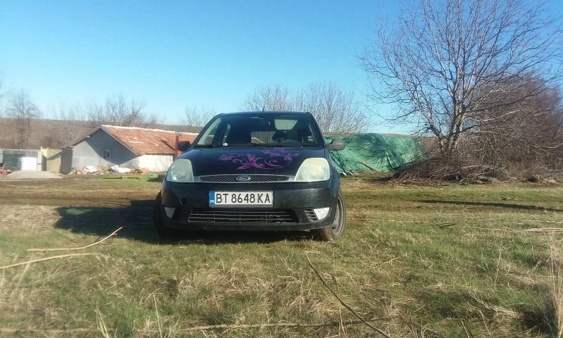 Ford Fiesta, снимка 1 - Автомобили и джипове - 47427201