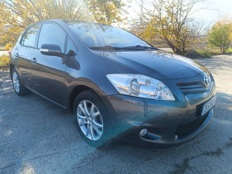 Toyota Auris, снимка 2 - Автомобили и джипове - 47034571