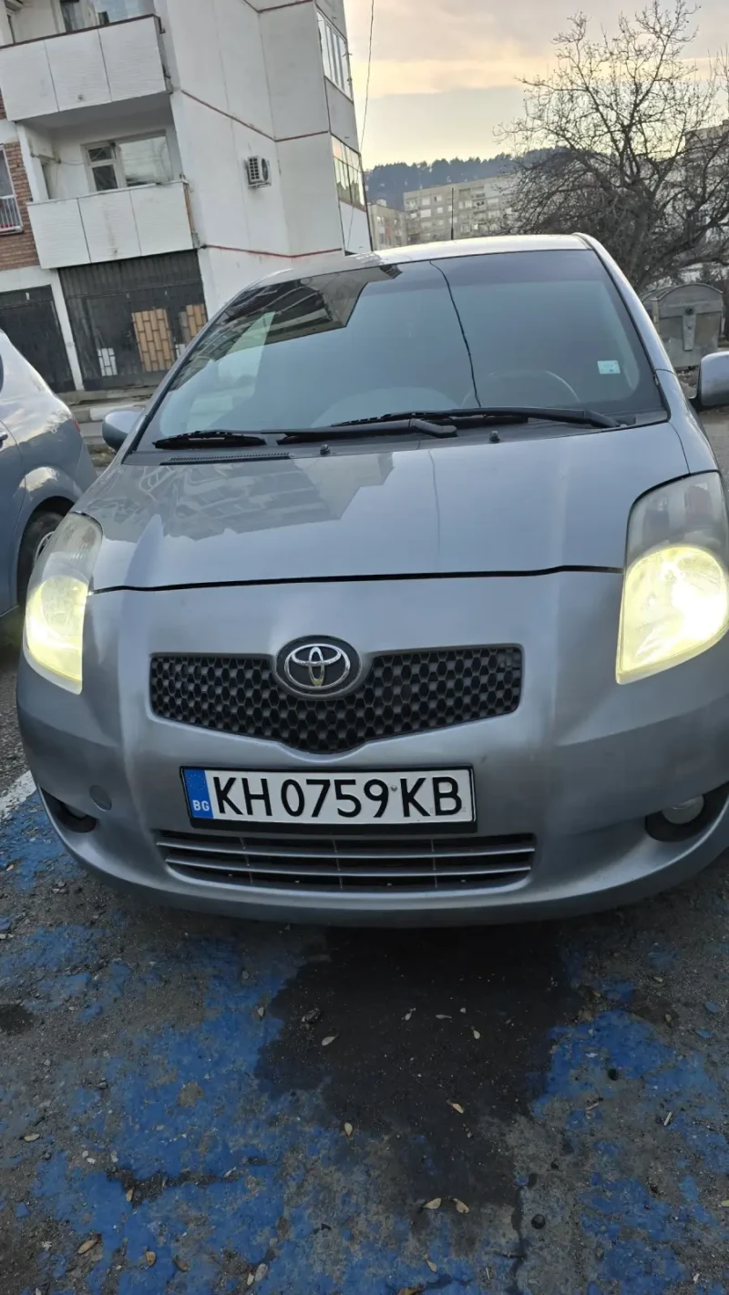 Toyota Yaris 1.3, снимка 1 - Автомобили и джипове - 48107782