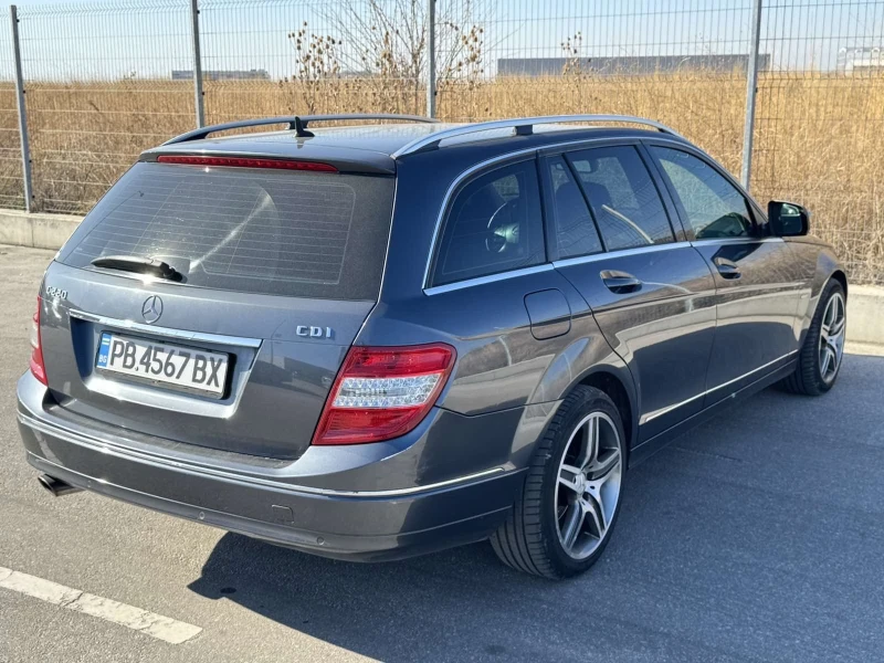 Mercedes-Benz C 220, снимка 4 - Автомобили и джипове - 48155965