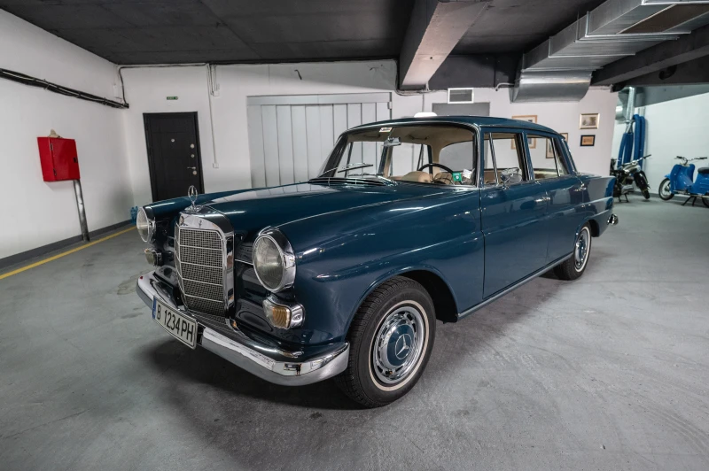 Mercedes-Benz 230 W110 230 S, снимка 1 - Автомобили и джипове - 48237808