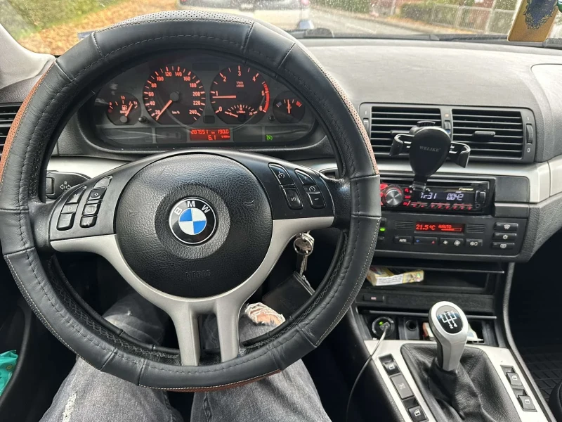 BMW 330, снимка 7 - Автомобили и джипове - 48991477