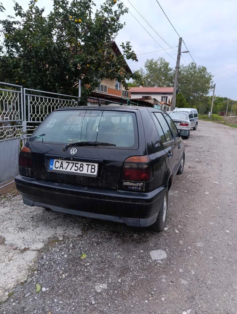 VW Golf, снимка 3 - Автомобили и джипове - 52616113