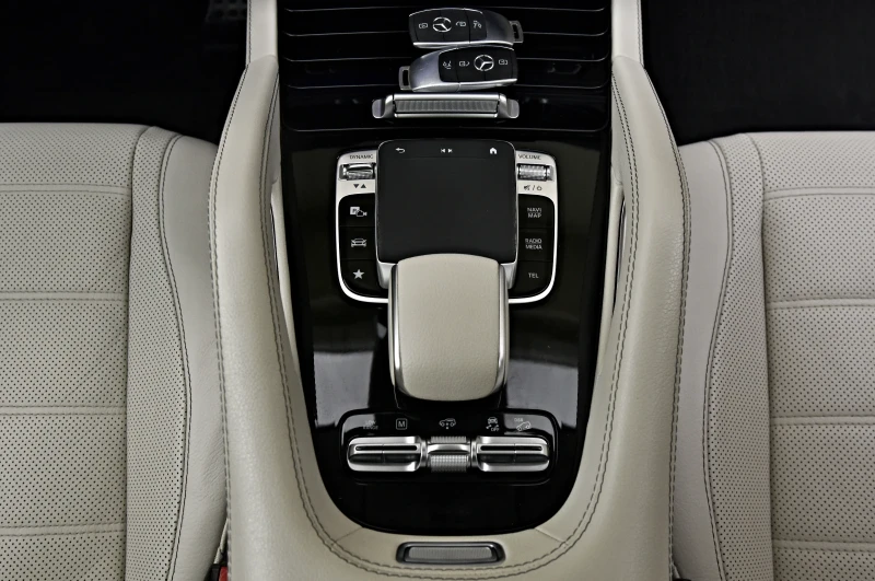 Mercedes-Benz GLS 400 D 4M 3xTV AMG Optik 360 4DBURMESTER PANO LOW-RANGE, снимка 12 - Автомобили и джипове - 52456910