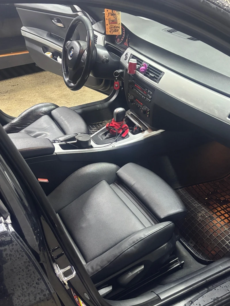 BMW 320, снимка 7 - Автомобили и джипове - 52566310